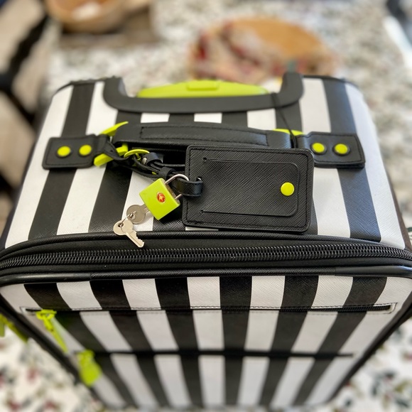 Alice + Olivia Suitcase - Picture 5 of 15